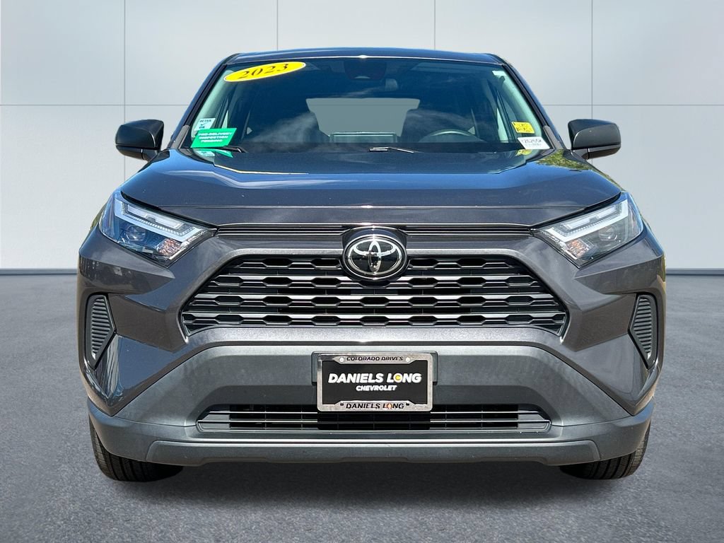 Used 2023 Toyota RAV4 LE AWD/4WD image 3