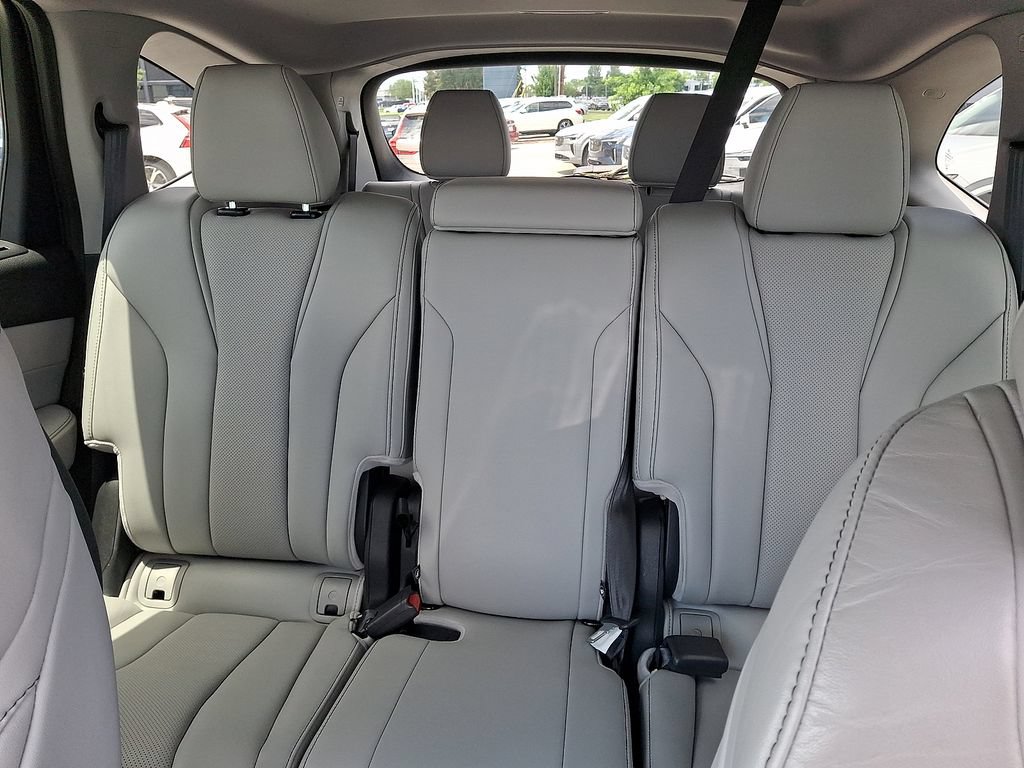 Used 2022 Acura MDX w/ Technology Package AWD/4WD image 5
