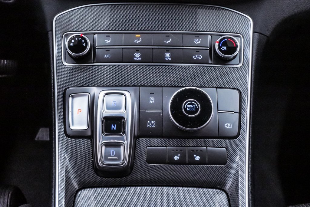 Certified 2021 Hyundai Santa Fe SEL image 17