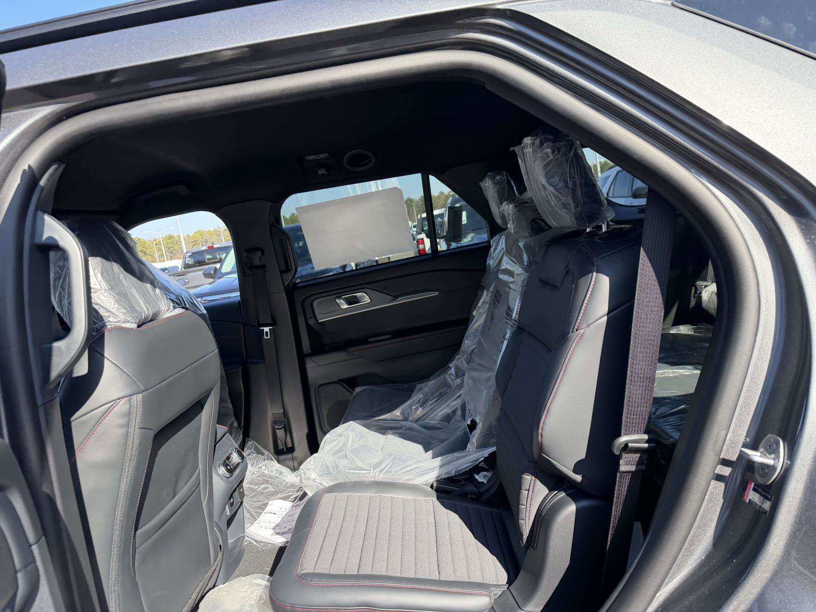 New 2026 Ford Explorer ST-Line AWD/4WD image 10