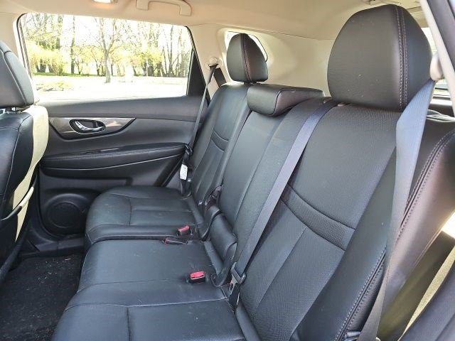 Used 2016 Nissan Rogue SL w/ SL Premium Package AWD/4WD image 17