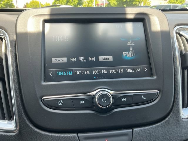 Used 2017 Chevrolet Malibu LT FWD image 20