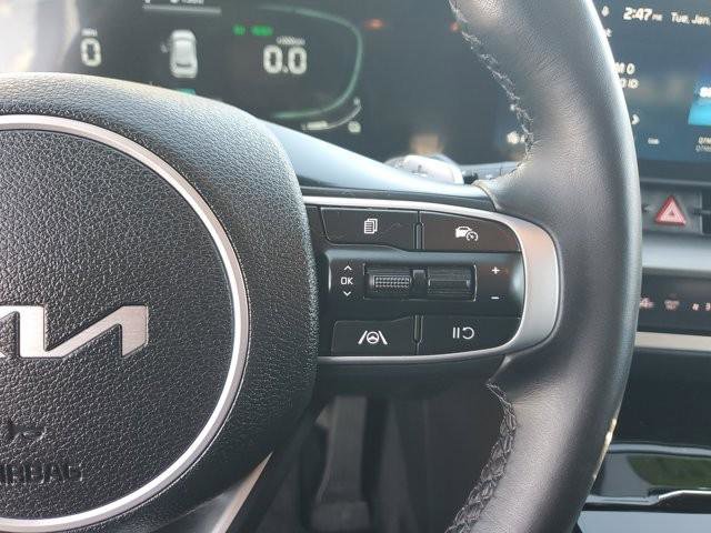 Used 2023 Kia Sportage EX image 27