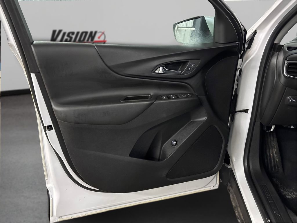 Used 2022 Chevrolet Equinox LT image 25