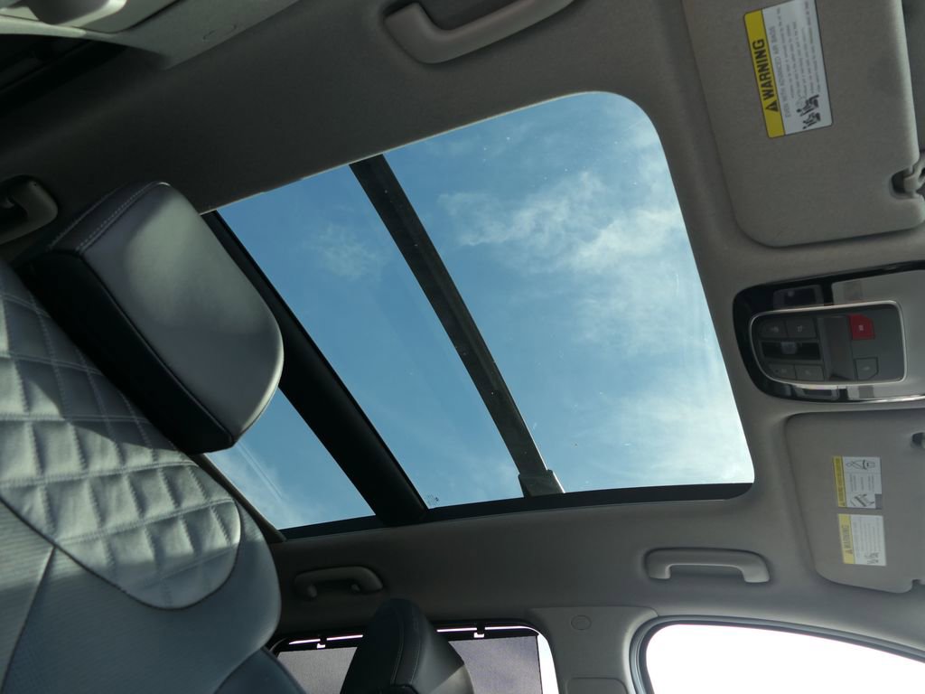 Used 2022 Hyundai Santa Fe Limited image 27