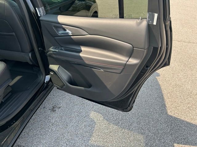 New 2026 Chevrolet Traverse RS w/ LPO, Floor Liner Package image 45