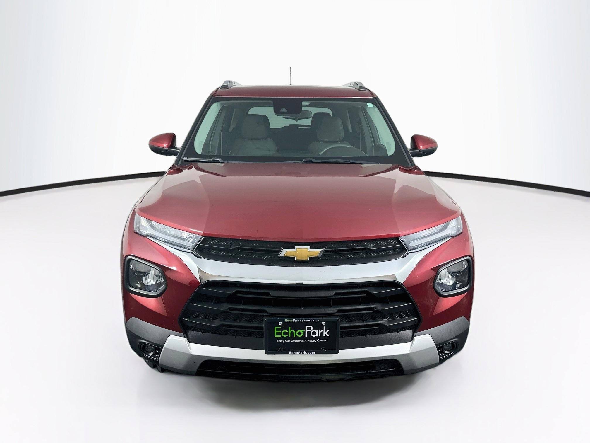 Used 2023 Chevrolet TrailBlazer LT FWD image 2