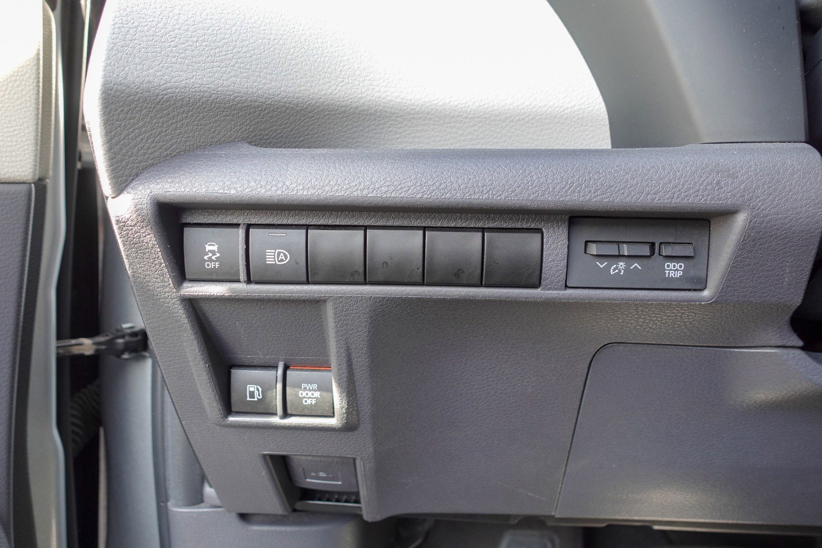 Used 2024 Toyota Sienna LE image 13