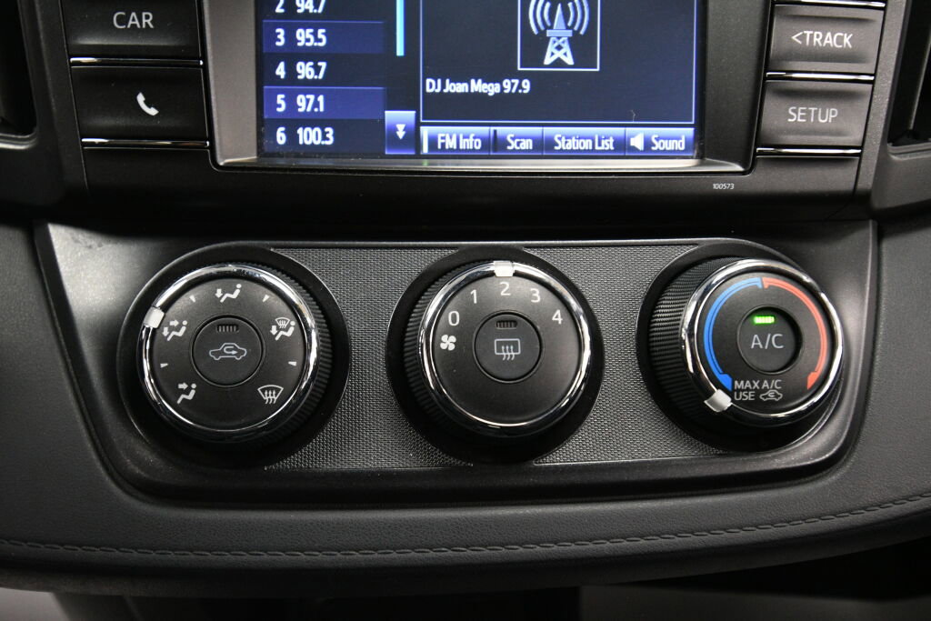 Used 2017 Toyota RAV4 LE w/ All Weather Liner Package FWD image 15