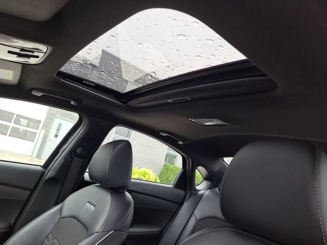 Used 2023 Kia Forte GT-Line w/ GT-Line Premium Package FWD image 7