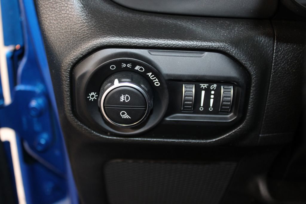 Used 2022 Jeep Gladiator Sport image 38