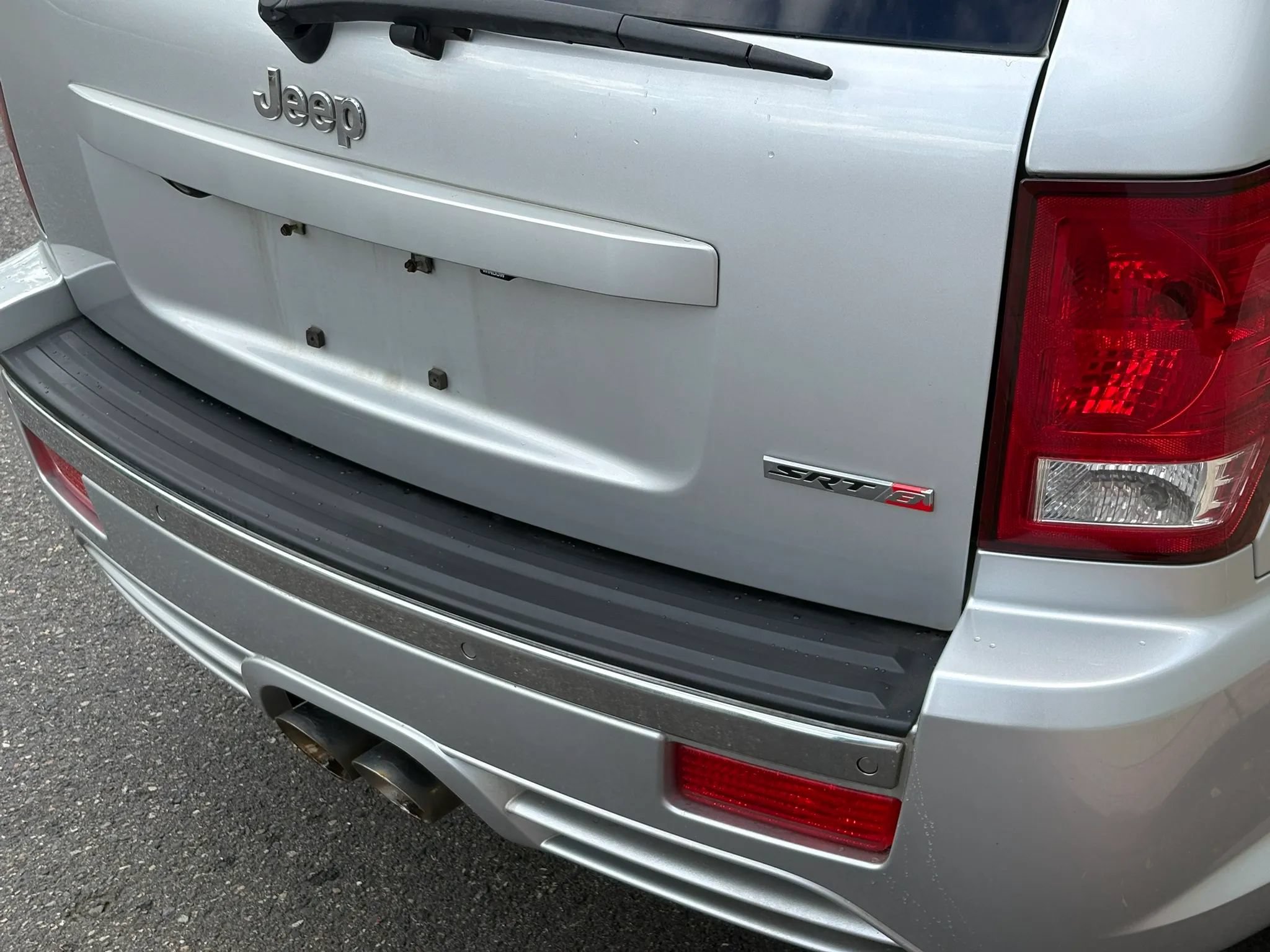Used 2008 Jeep Grand Cherokee SRT8 w/ SRT Option Group II AWD/4WD image 11