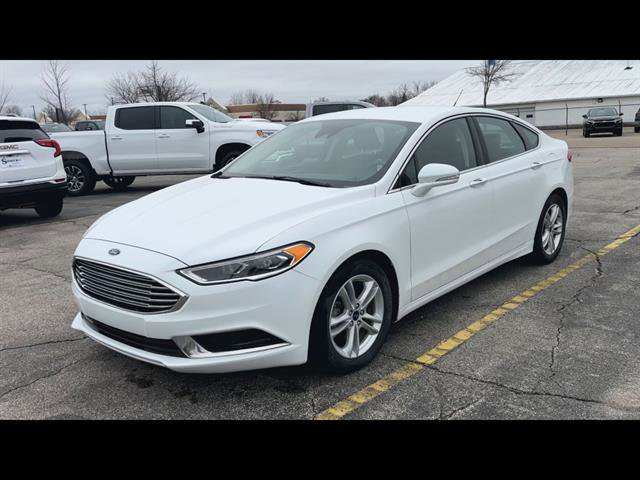 Used 2018 Ford Fusion SE w/ Fusion SE Technology Package image 25