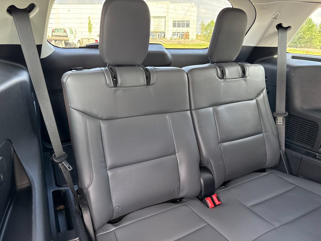 Used 2025 Ford Explorer Active w/ Active Comfort Package AWD/4WD image 43