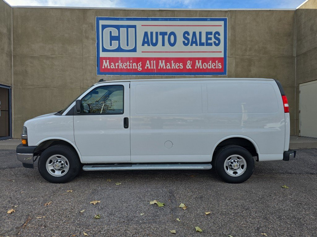 Used 2024 Chevrolet Express 2500 w/ Driver Convenience Package image 4
