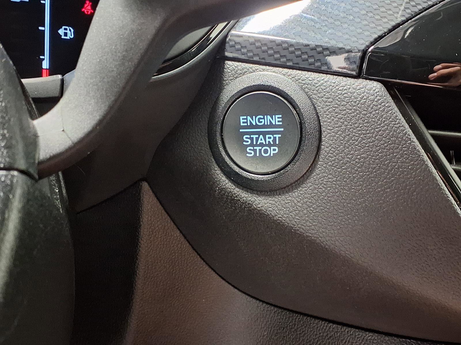 Used 2025 Ford Escape ST-Line AWD/4WD image 18