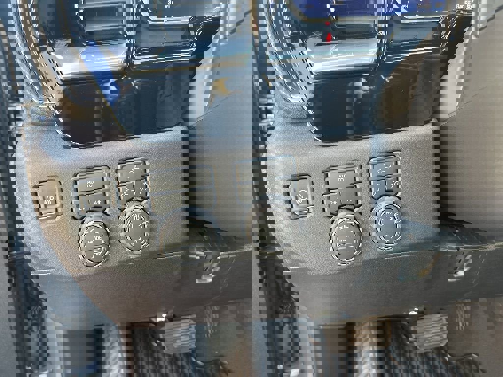 New 2026 Chevrolet Silverado 1500 LT w/ Leather Package image 8