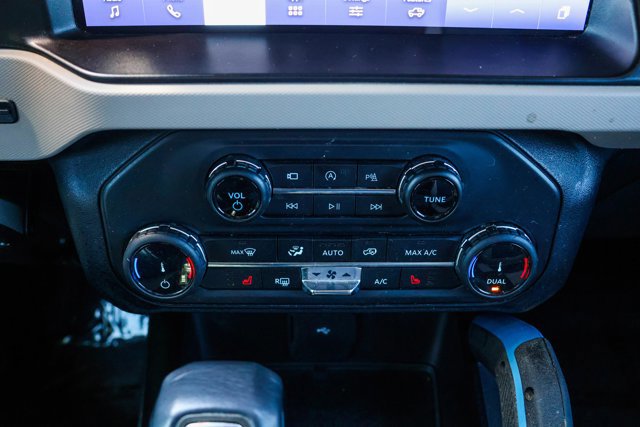 Used 2022 Ford Bronco Wildtrak image 19