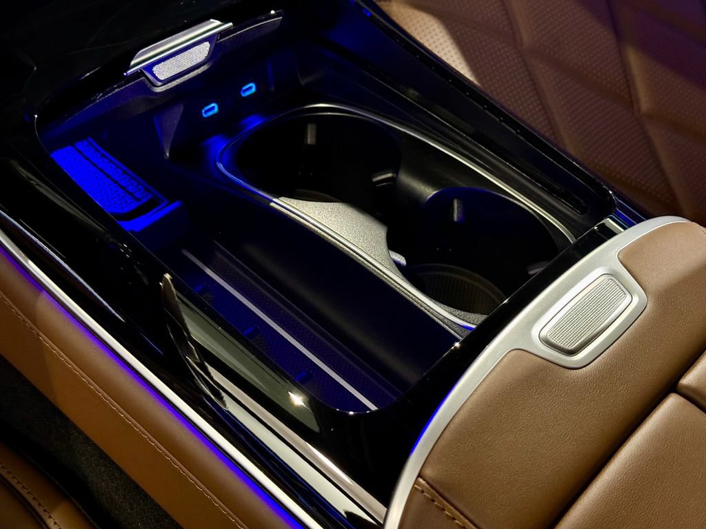 Used 2026 Mercedes-Benz Maybach S 680 4MATIC image 41