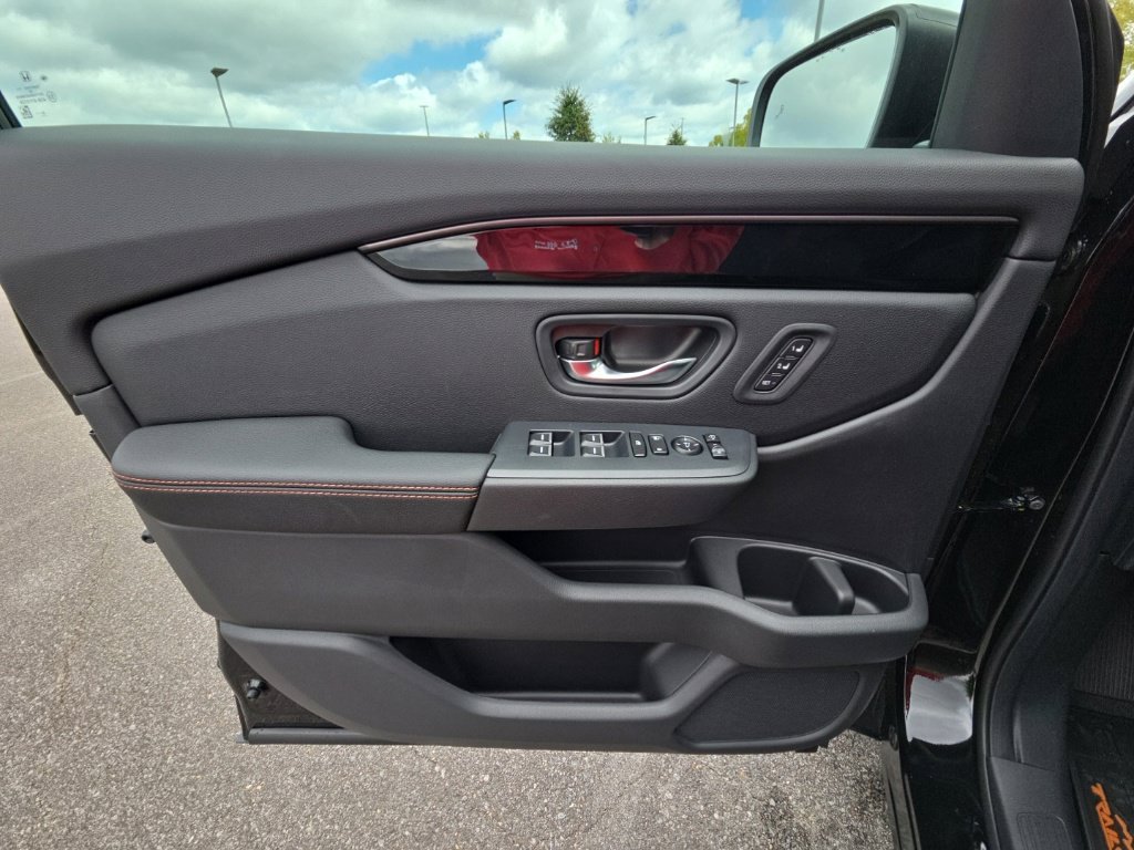 New 2026 Honda Pilot TrailSport image 30