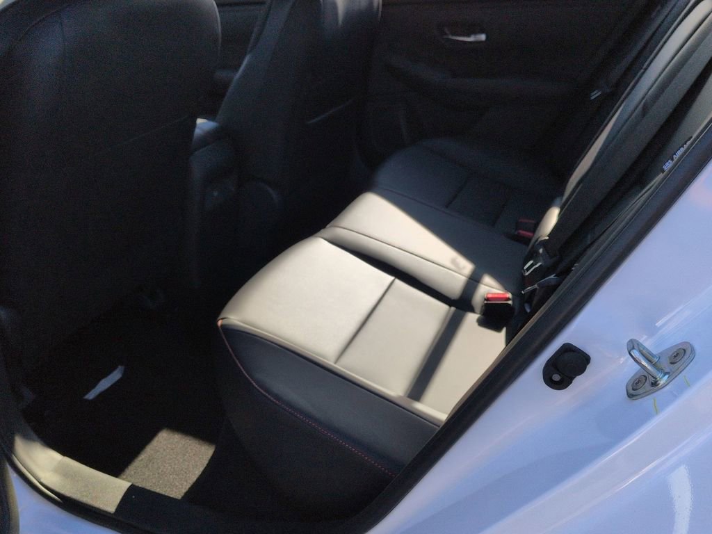 New 2025 Nissan Sentra SR w/ SR Premium Package FWD image 18
