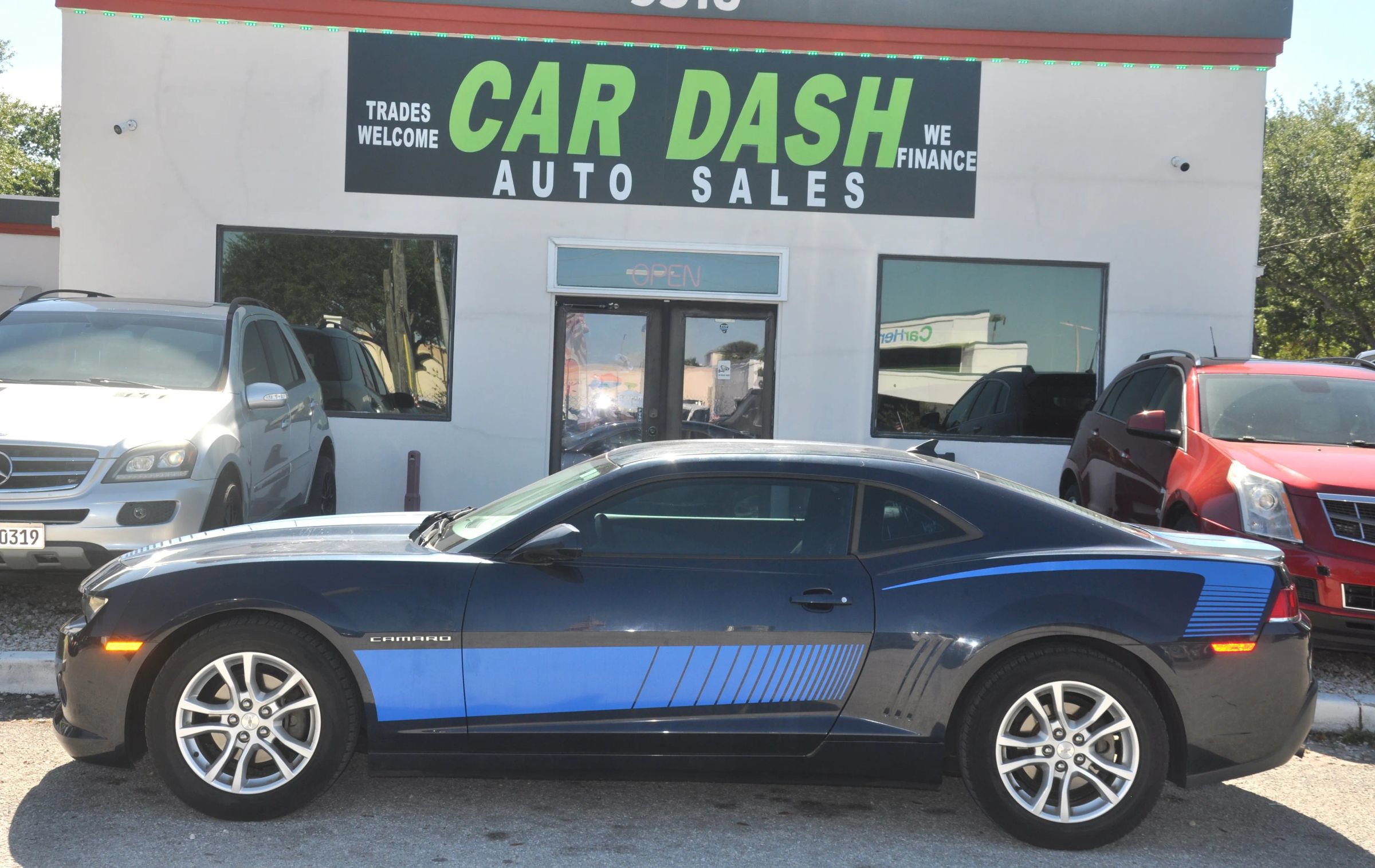 Used 2015 Chevrolet Camaro LS RWD image 9