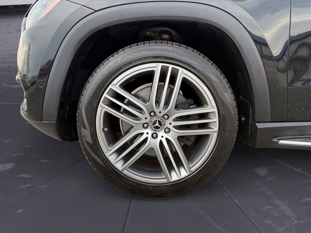 Used 2020 Mercedes-Benz GLS 450 4MATIC image 13