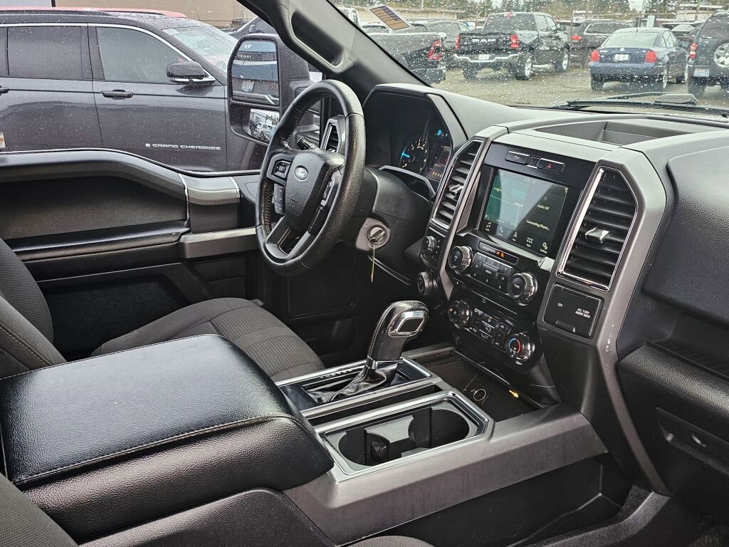 Used 2016 Ford F150 XLT w/ Equipment Group 302A Luxury image 11