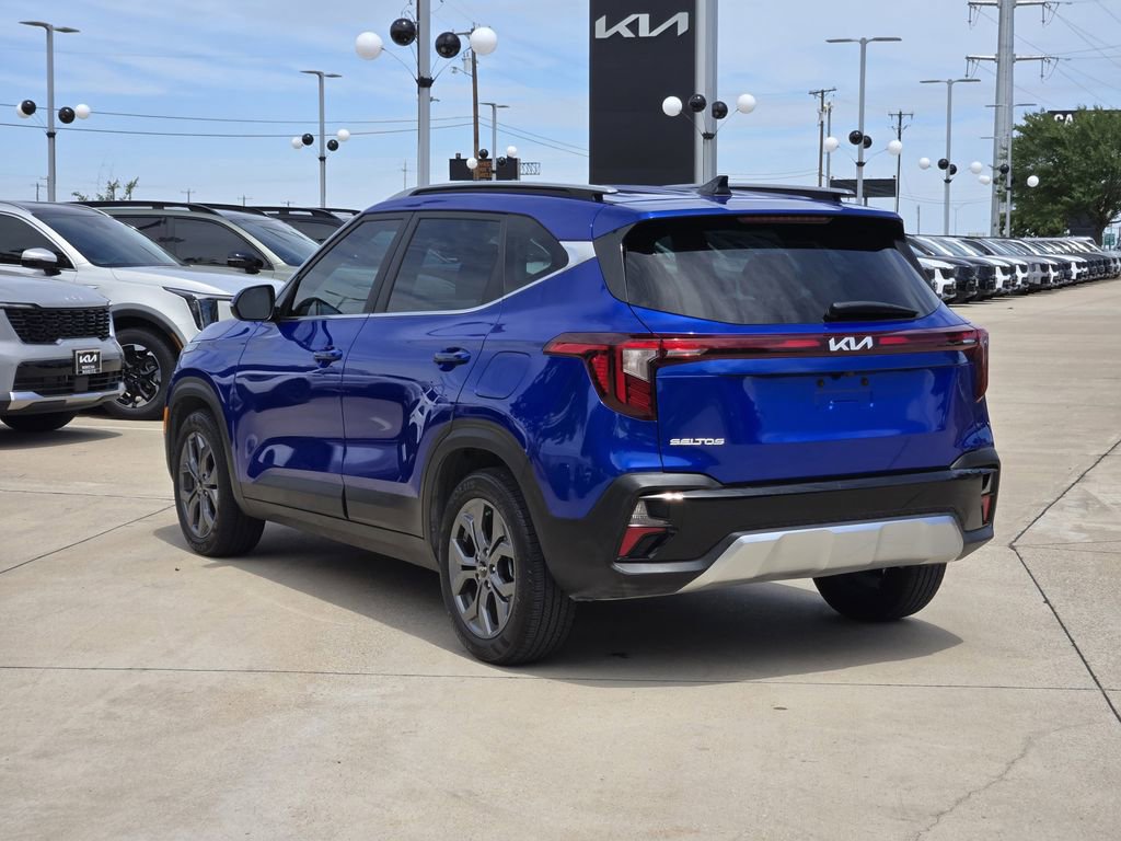 Certified 2024 Kia Seltos S image 3