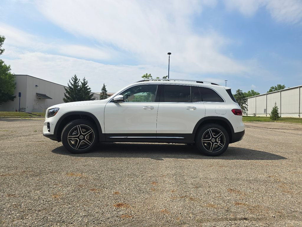 New 2026 Mercedes-Benz GLB 250 4MATIC image 13