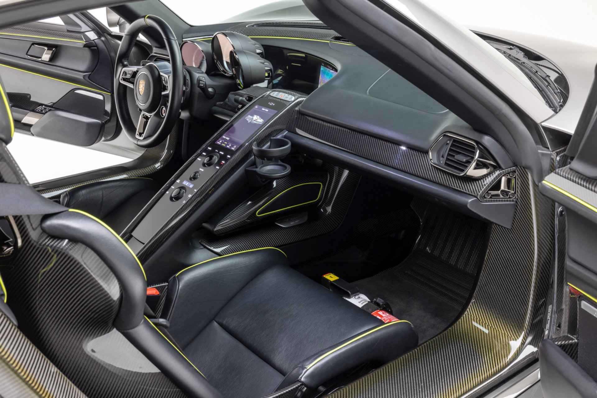 Used 2015 Porsche 918 Spyder AWD/4WD image 74