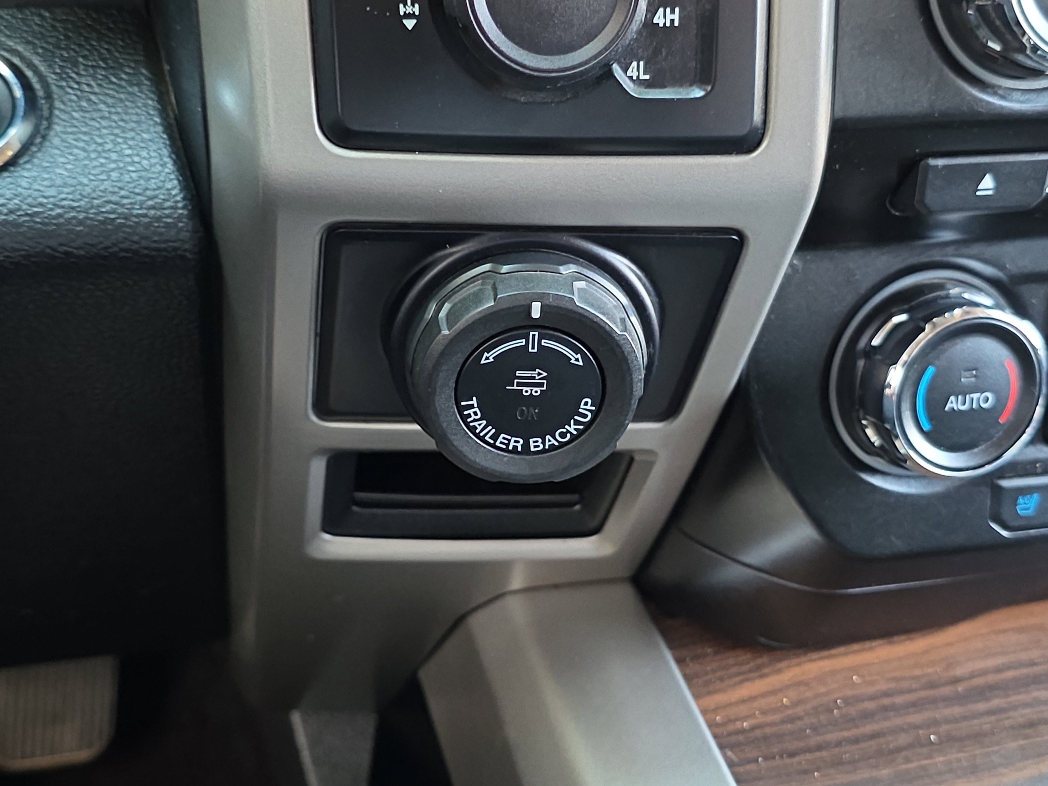 Used 2016 Ford F150 Lariat image 24