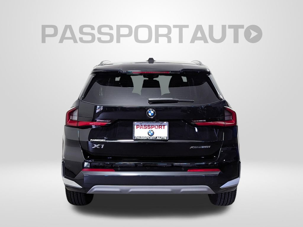 Used 2025 BMW X1 xDrive28i w/ Technology Package AWD/4WD image 7