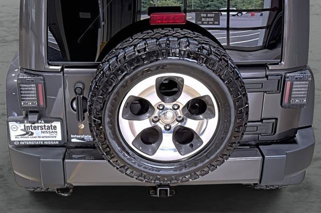 Used 2017 Jeep Wrangler Unlimited Sahara w/ Trailer Tow Group AWD/4WD image 12