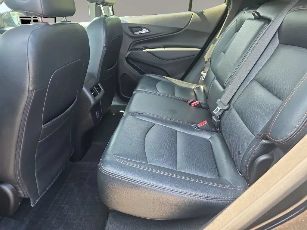 Used 2020 Chevrolet Equinox LT w/ Driver Convenience Package FWD image 10