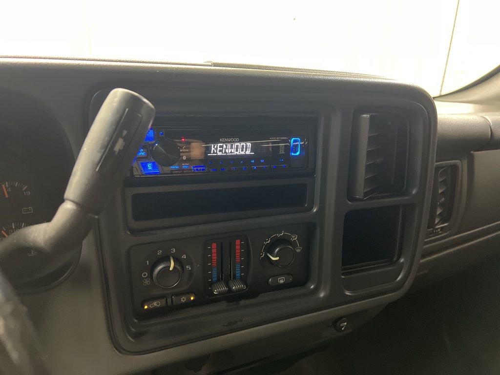 Used 2005 Chevrolet Silverado 1500 w/ Light Duty Power Package image 18