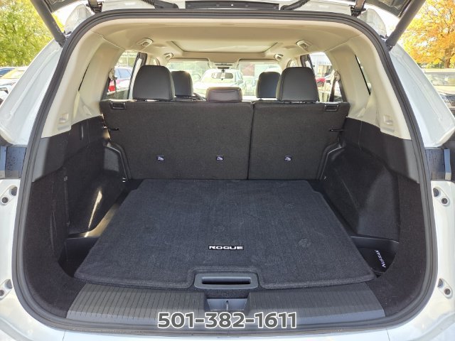 Used 2026 Nissan Rogue SV w/ SV Premium Package FWD image 15
