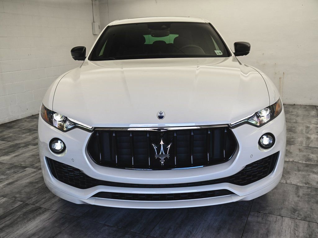 Used 2024 Maserati Levante GT Ultima image 2