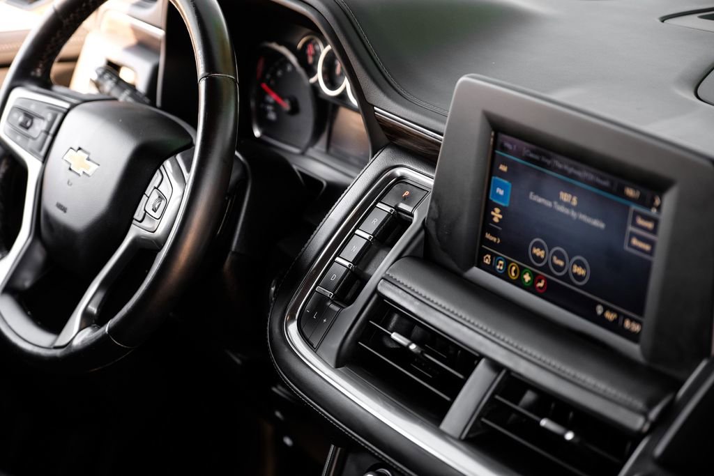 Used 2023 Chevrolet Suburban LS image 18