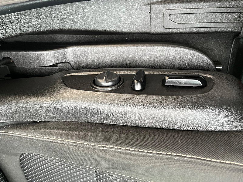 Used 2020 GMC Acadia SLE w/ Driver Convenience Package image 24