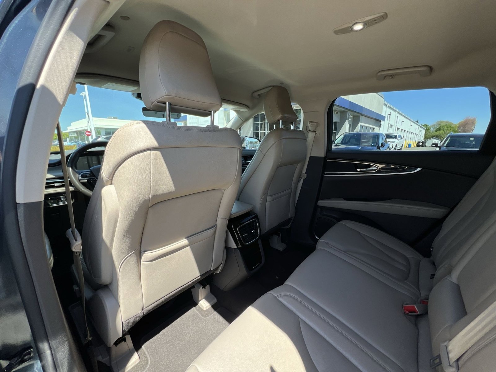 Used 2022 Lincoln Nautilus AWD image 27