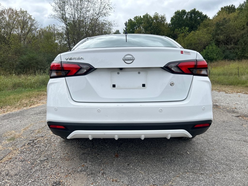 Used 2024 Nissan Versa S w/ Trunk Package FWD image 21