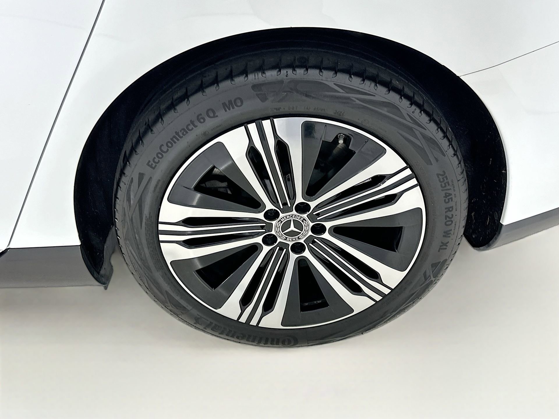 Used 2023 Mercedes-Benz EQS 450+ Sedan image 32