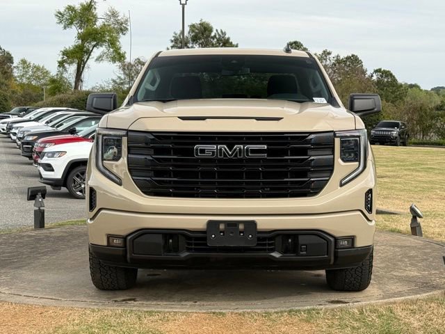 Used 2023 GMC Sierra 1500 Elevation AWD/4WD image 2