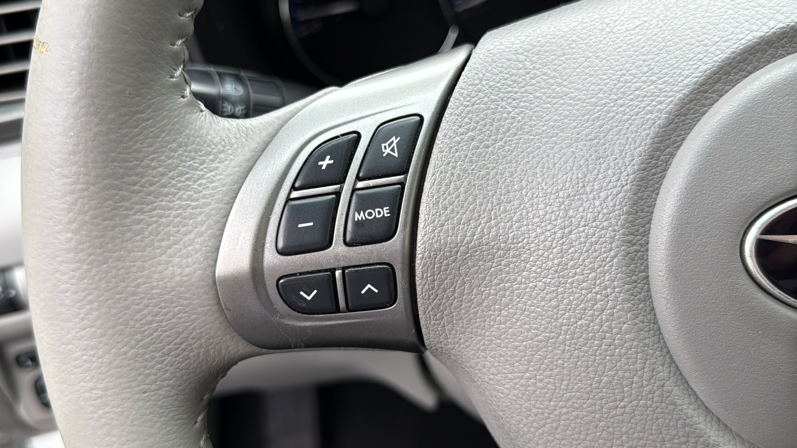 Used 2011 Subaru Forester 2.5X Limited AWD/4WD image 13