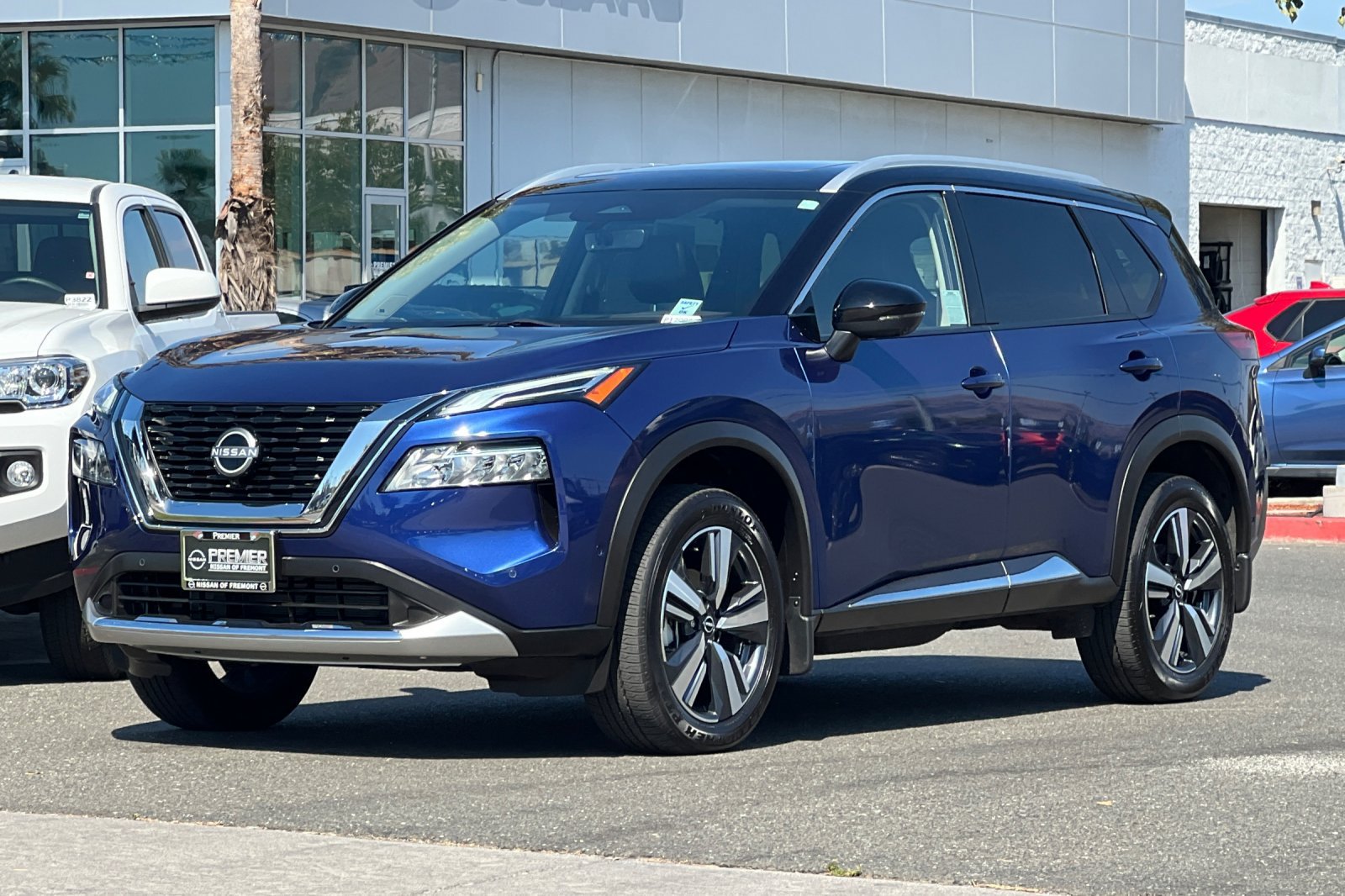 Certified 2023 Nissan Rogue Platinum w/ Platinum Premium Package AWD/4WD image 8