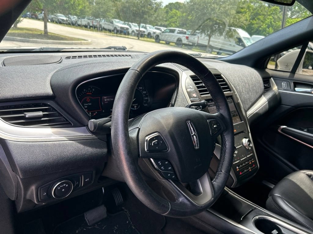 Used 2019 Lincoln MKC Premiere FWD image 22