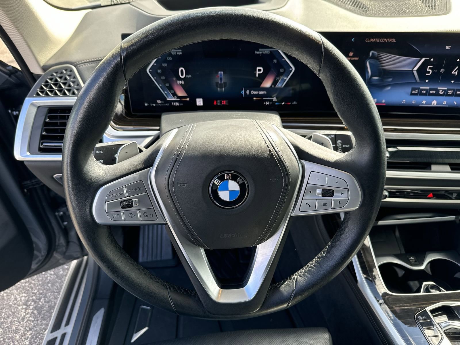 Used 2025 BMW X7 xDrive40i image 11