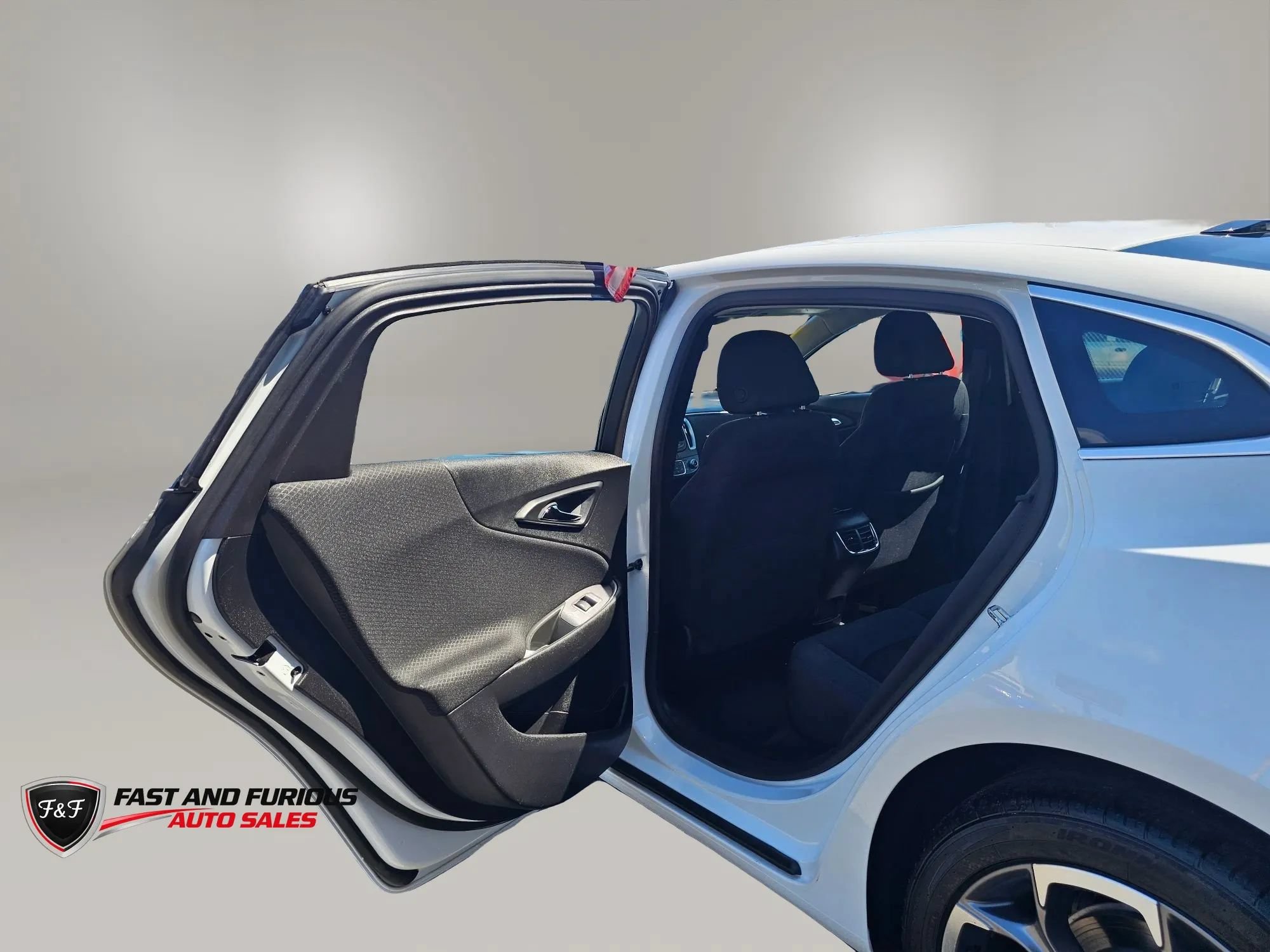 Used 2024 Chevrolet Malibu LT FWD image 10