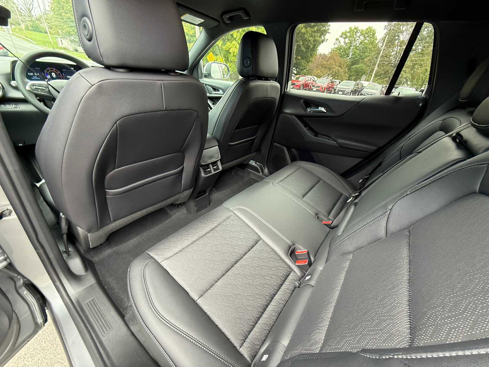 New 2026 Chevrolet Equinox LT w/ Convenience Package II image 22